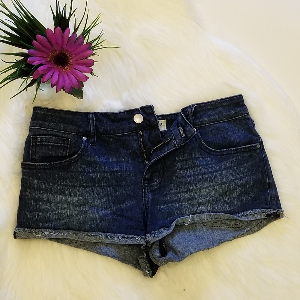 Bullhead ❤ Low Rise Denim Shorts Sz 26